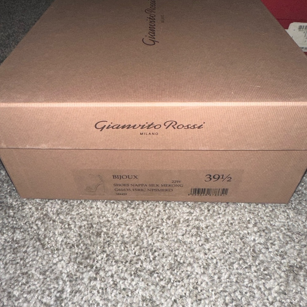 Gianvito Rossi - Picture 8 of 8